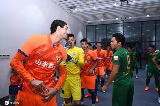 这个控制主要出现在独裁制国家里，比如苏联、德国与蒋介石领导下的中国。